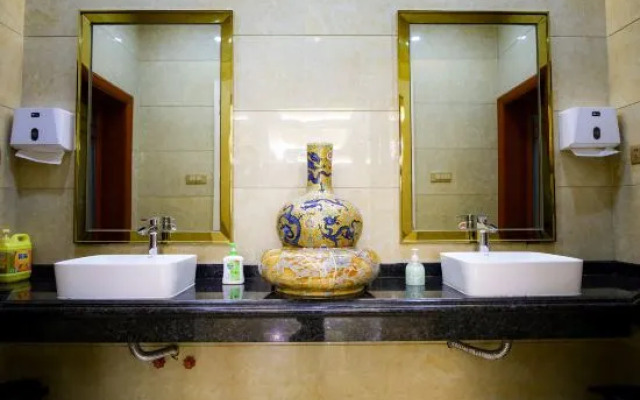 Wen Long Hotel