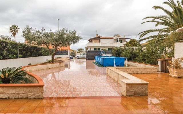 Appealing Villa in Marina di Ragusa with Private Pool