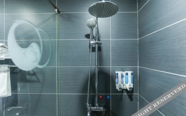 Qingmu Express Hotel Xinghua Dainan Stainless steel trading city