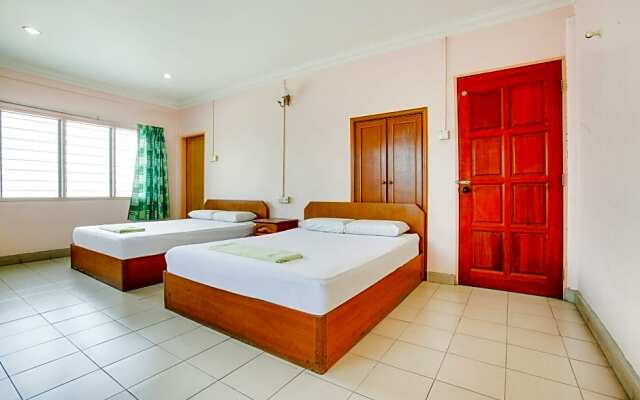 SPOT ON 89626 Hotel Dinar