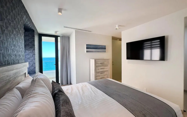 Brand New 6 Bedroom Penthouse