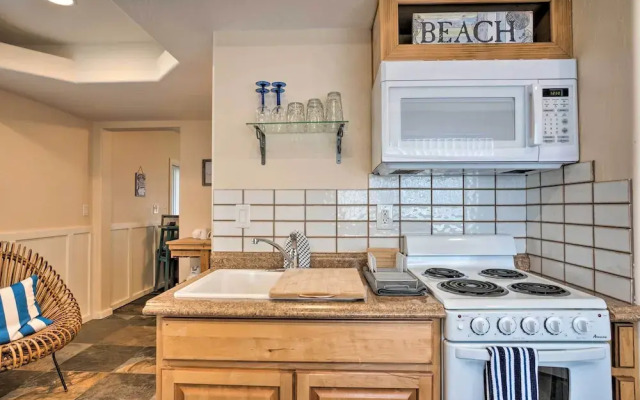Brookings Vacation Rental Studio - Walk to Town!