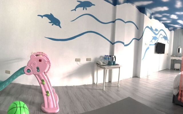 SunMoonLake Loft Inn