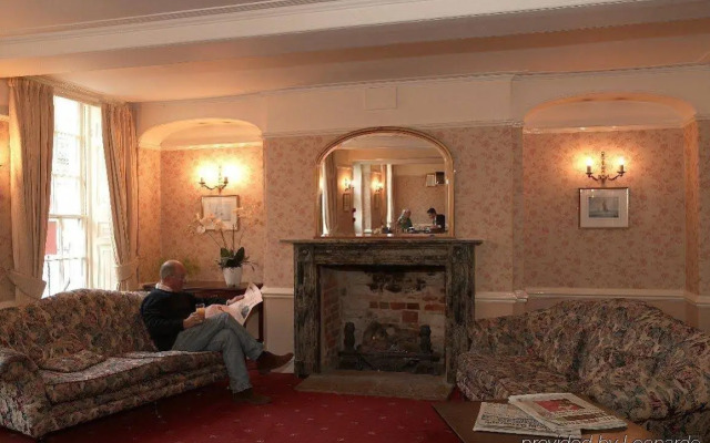 Sleeping Bear Hotel Dorchester