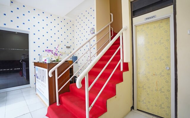 OYO Life 91727 Luxury Homestay Sidoarjo