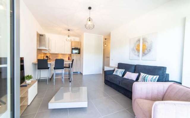 Marquisats Private Apartment 5min From the Lake