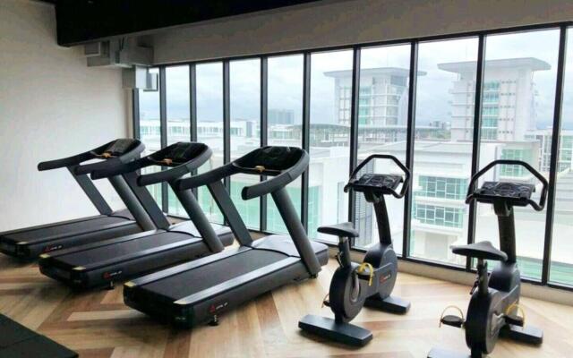 Quality Hotel & Suites Montreal East