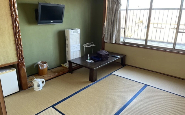 manazuru shiosaishinkan