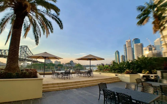 Astra Apartments Brisbane CBD