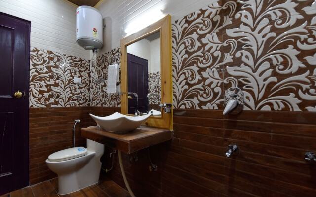 OYO 13351 Home Lavish 2BHK Hadimba Temple