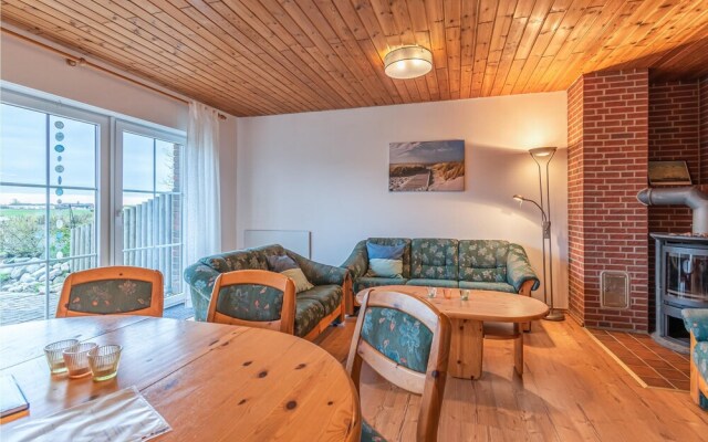 Awesome Home in Friedrichskoog-spitze With 2 Bedrooms and Wifi