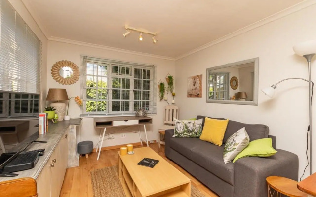 Suburban bliss with Wifi and plunge pool