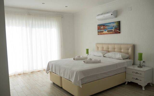 KAL2200 Villa Zeytin Uzumlu 2 Bedrooms