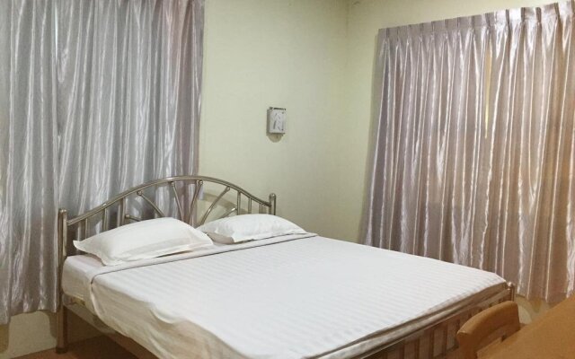 Htun Yadanar Motel