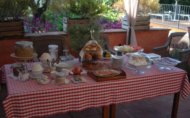 Hotel Mas de Baix