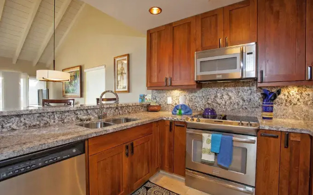 Maui Kamaole by Maui Condo and Home