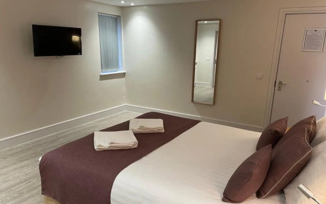 Holtwhites Hotel