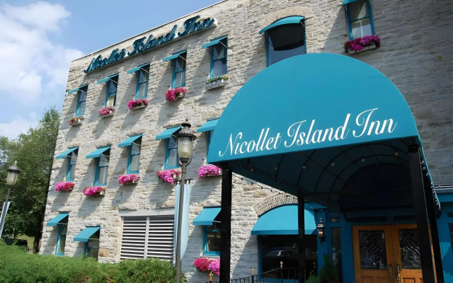 Nicollet Island Inn
