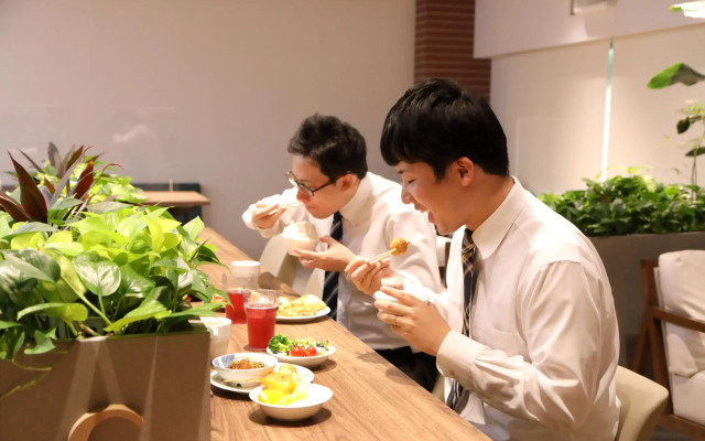 Osaka Corona Hotel