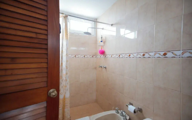Captivating 4-bedroom Apartment in Salinas