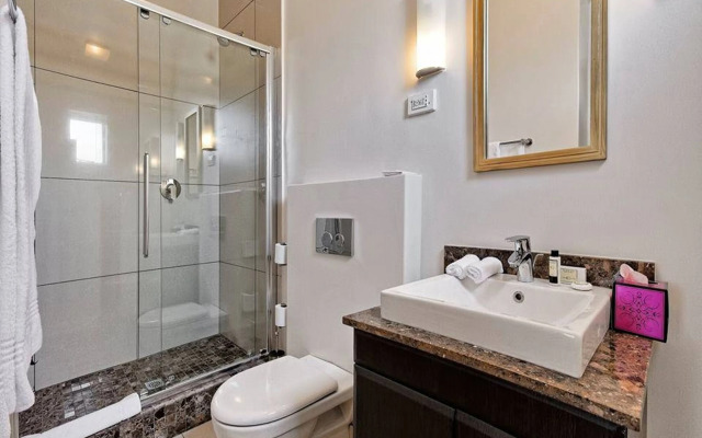 Ascot Boutique Hotel