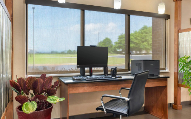 Comfort Suites Oxford I-20 exit 188