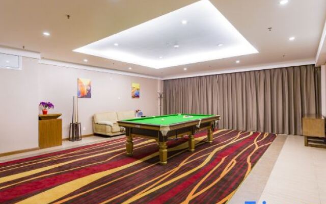 Jinjiang Peninsula Seasons Hotel