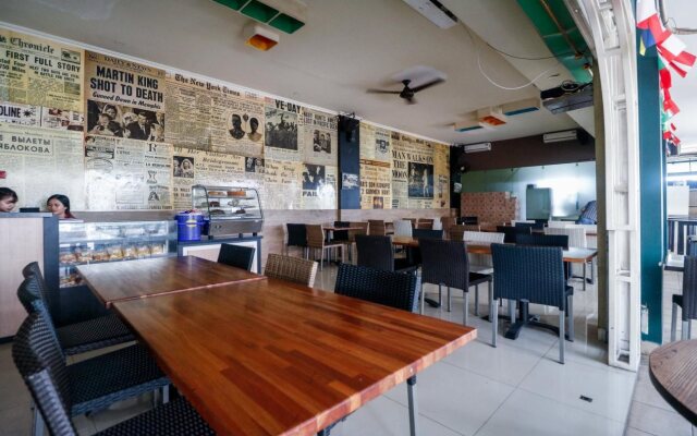 Hash Inn Marina