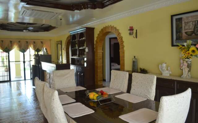 Kim Beatriz Compound