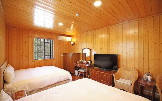 Baili Manor Cing Jing