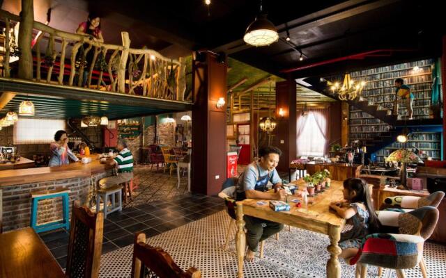 Fly Inn Yilan