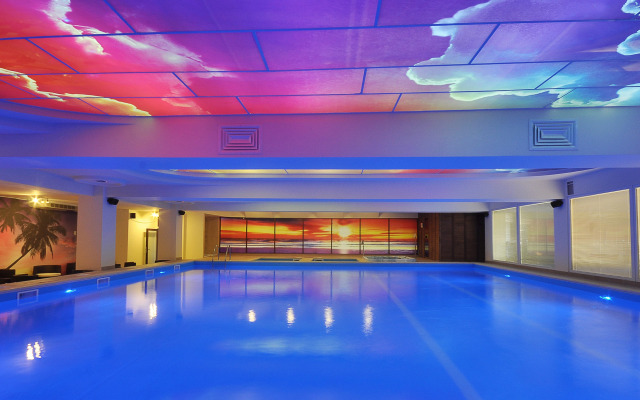 North Star Continental Resort