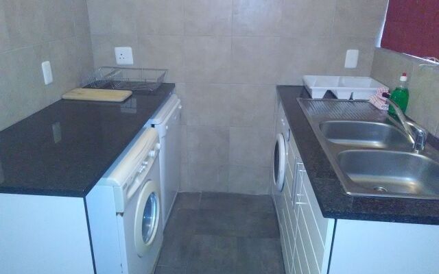 Brenton On Rocks Luxury Guest House