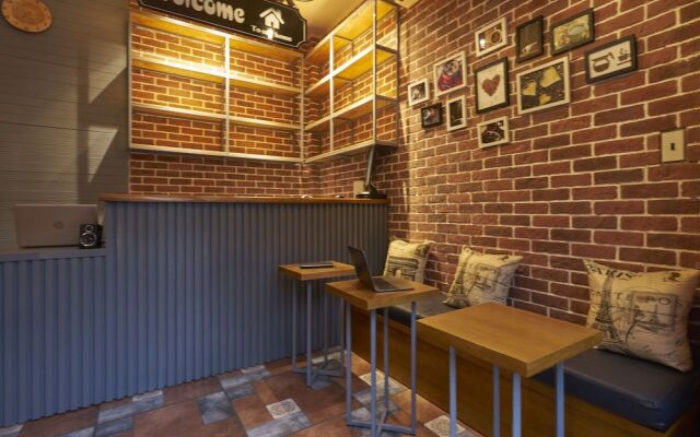 Little Colmar - Homestay & Pottery Studio