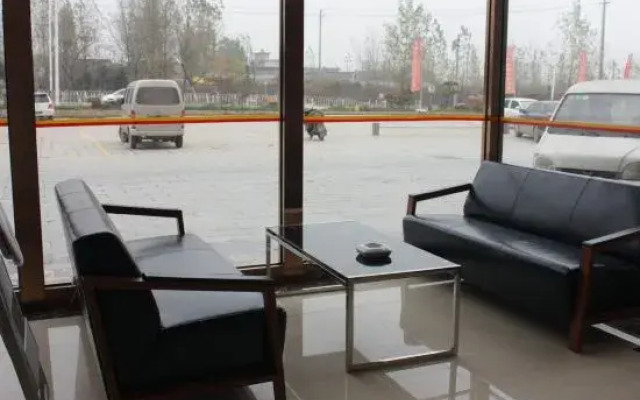 Super 8 Feixian New Bus Station Yinyuan Jiaju Square