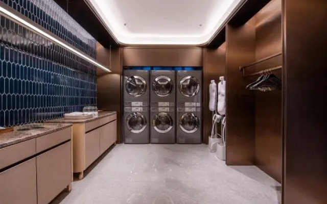 Crystal Orange Turpan