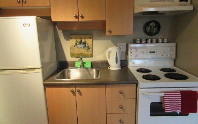 Holly Farm Vacation Suite