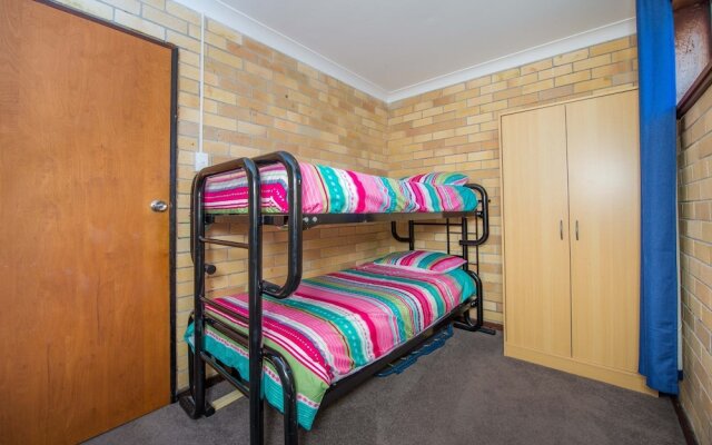 Castaways Unit 8 - Shoal Bay