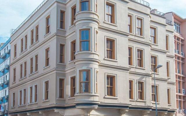 Meserret Palace Hotel