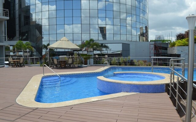 Hotel Plaza Meru