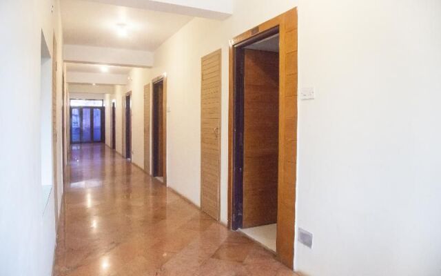 Hotel Nilgiris Inn