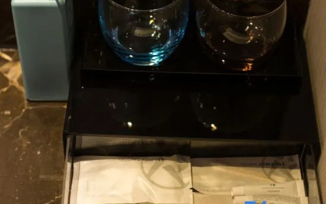 Starway Hotel (Zhengzhou Songshan Road Erqi Wanda Plaza)