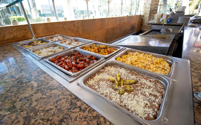 Araiza Palmira Hotel