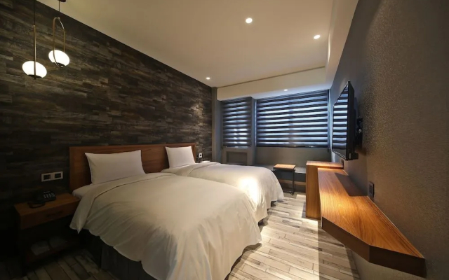 Micro Hotel