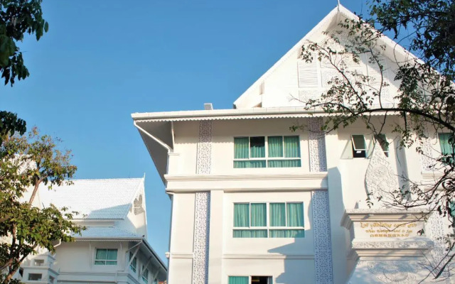 White Boutique Hotel and Spa