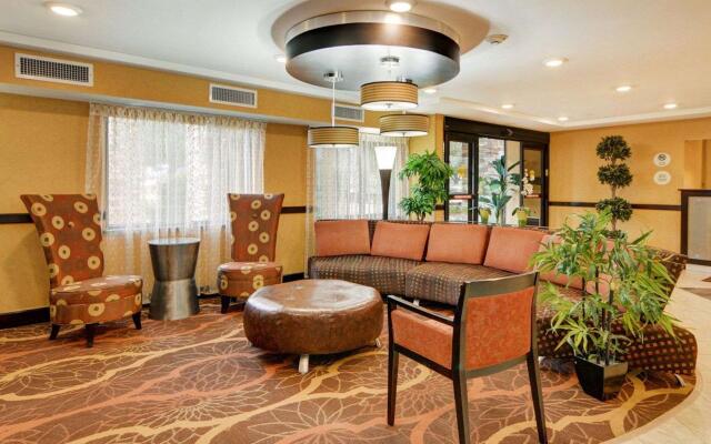 Spark by Hilton Grapevine DFW North