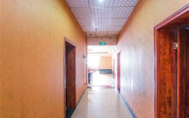 Yibin Meilun Business Hotel