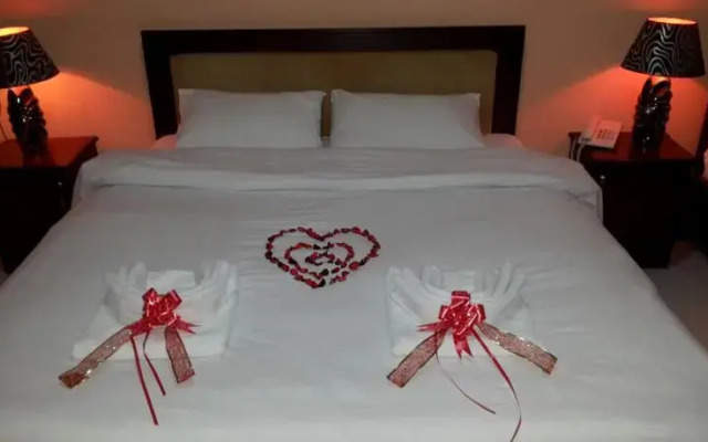 Garden Suites & Restaurant