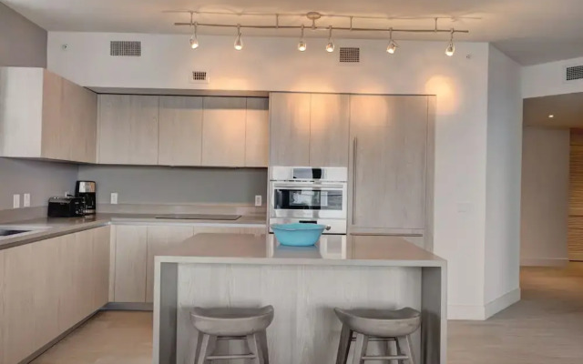 Hyde Beach House Private Suites