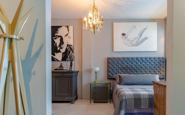 RV02 Quarto e Sala Finamente Decorado